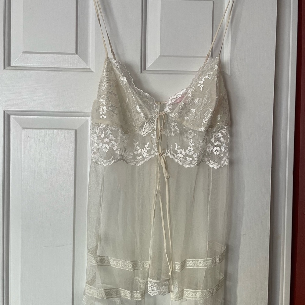 Victoria's Secret Cream Lace Chemise